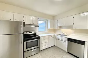 37 Ferris Ave, Norwalk, CT 06854 - Photo 1