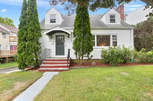 88 Pine Hill Ave, Stamford, CT 06906 - Photo 1