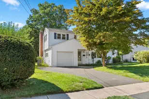 293 Elmfield St, West Hartford, CT 06110 - Photo 1