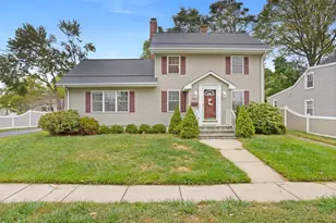 248 Roger Dr, Stratford, CT 06614 - Photo 1