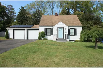 32 Clough Road, Waterbury, CT 06708 - Photo 1