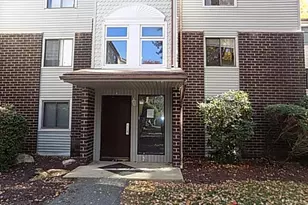 7 Padanaram Rd, Danbury, CT 06811 - Photo 1