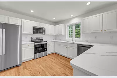 26 White Oak Drive, Danbury, CT 06810 - Photo 4