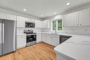 26 White Oak Dr, Danbury, CT 06810 - Photo 4