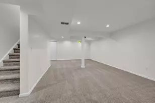 26 White Oak Dr, Danbury, CT 06810 - Photo 32