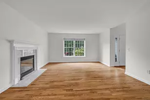 26 White Oak Dr, Danbury, CT 06810 - Photo 8