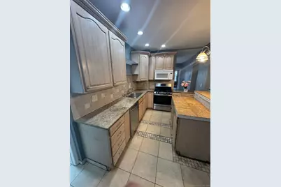 220 Sheridan Street #3rd, Bridgeport, CT 06610 - Photo 1