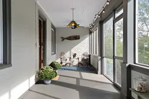 31 Everett Ave, West Hartford, CT 06107 - Photo 1