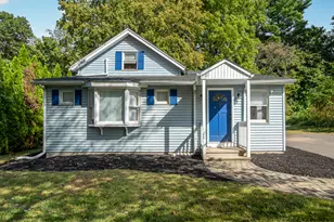 21 Maple Ave, East Windsor, CT 06016 - Photo 1