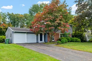 28 Sunnyfield Dr, Windsor, CT 06095 - Photo 1