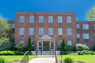 869 Farmington Ave, West Hartford, CT 06119 - Photo 1