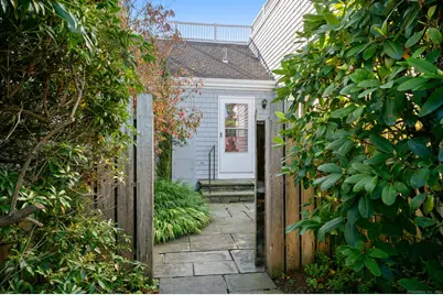 4 Quanaduck Cove Court #4, Stonington, CT 06378 - Photo 2