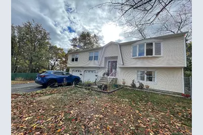 105 Pheasant Road, West Haven, CT 06516 - Photo 1