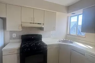 204 Wheeler Ave, Bridgeport, CT 06606 - Photo 1