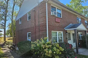 24 Woodward Ave, New Haven, CT 06512 - Photo 1