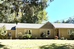 2 Woodbine Ln, Newtown, CT 06470 - Photo 1