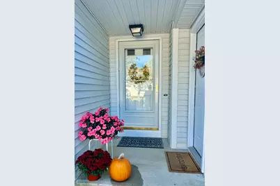 29 Kathleen Drive #APT 5E, Windham, CT 06226 - Photo 1