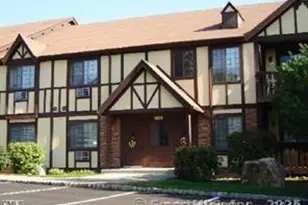 3 Roxbury Ln, Bridgeport, CT 06606 - Photo 1