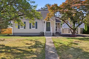 110 Meadowside Rd, Milford, CT 06460 - Photo 1