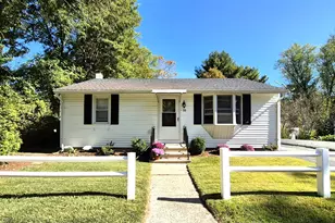 22 Wickett St, New Hartford, CT 06057 - Photo 1