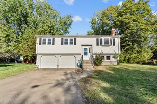 20 Aspen Cir, Milford, CT 06460 - Photo 1