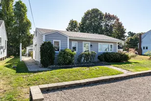 56 Uncas Rd, Clinton, CT 06413 - Photo 1