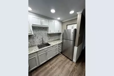 21 3rd Street #APT 2, Waterbury, CT 06708 - Photo 1