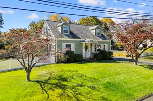 29 Old Town Dr, Stratford, CT 06614 - Photo 1