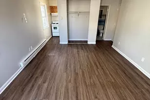 52 McKinley Ave, Bridgeport, CT 06606 - Photo 1