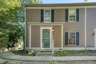 32 Newberry Lane #32, Glastonbury, CT 06033 - Photo 1