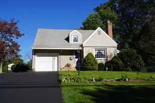 123 Keeney St, Manchester, CT 06040 - Photo 1