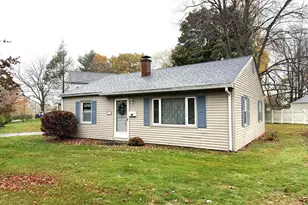 11 Westview Dr, Wallingford, CT 06492 - Photo 1