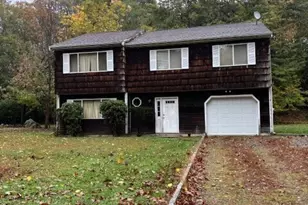 18 Oakhill Ave, Norwalk, CT 06854 - Photo 1