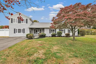 130 Marina Dr, Stratford, CT 06614 - Photo 1