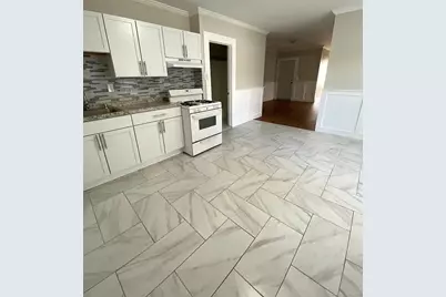 1514 Pembroke Street #2L, Bridgeport, CT 06608 - Photo 1