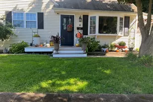 4 Thompson Ct, Vernon, CT 06066 - Photo 1