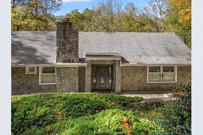 27 Wellington Drive, Stamford, CT 06903 - Photo 1