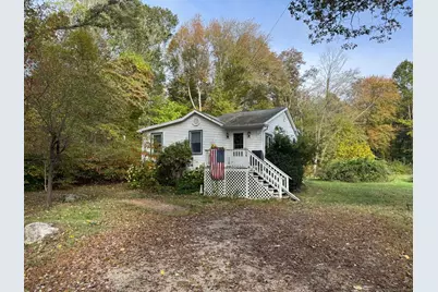 915 Vauxhall Street Extension, Waterford, CT 06375 - Photo 1