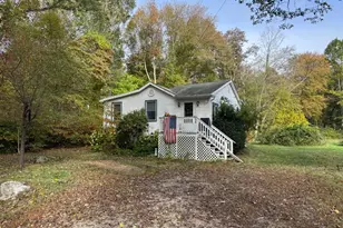 915 Vauxhall Street Ext., Waterford, CT 06375 - Photo 1