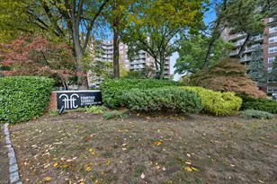 91 Strawberry Hill Ave, Stamford, CT 06902 - Photo 1