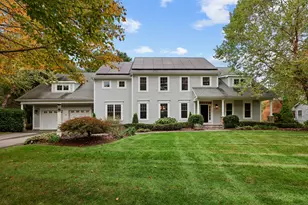 25 Lakeview Dr, West Hartford, CT 06117 - Photo 1