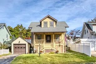 5 Hervey St, Greenwich, CT 06830 - Photo 1