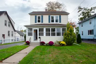 21 St James St, West Hartford, CT 06119 - Photo 1
