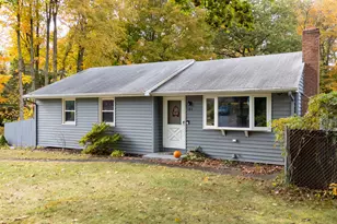 584 Gracey Ave, Meriden, CT 06451 - Photo 1