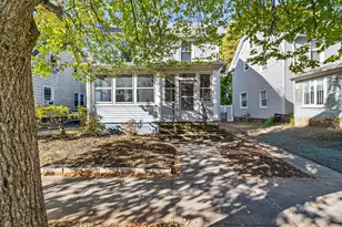 24 Paramount Ave, Hamden, CT 06517 - Photo 1