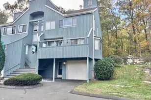 302 Pheasant Glen, Shelton, CT 06484 - Photo 1