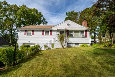 290 Hollywood Avenue, Stratford, CT 06614 - Photo 1