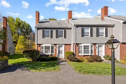 7 Barrington Drive #APT A, Wethersfield, CT 06109 - Photo 1