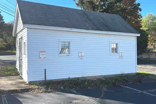 470 New Britain Rd, Berlin, CT 06037 - Photo 18