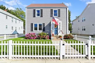 634 Courtland Ave, Bridgeport, CT 06605 - Photo 1